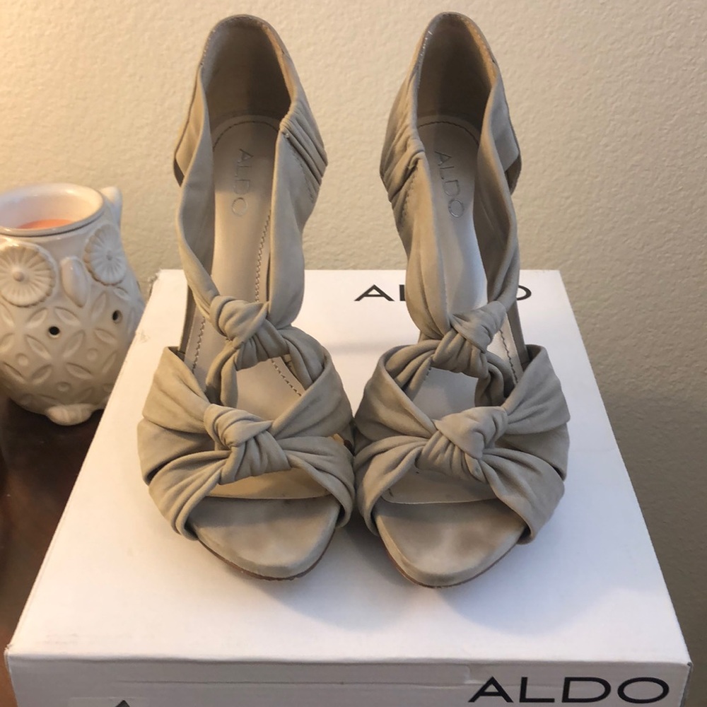 ALDO SANDAL HEELS